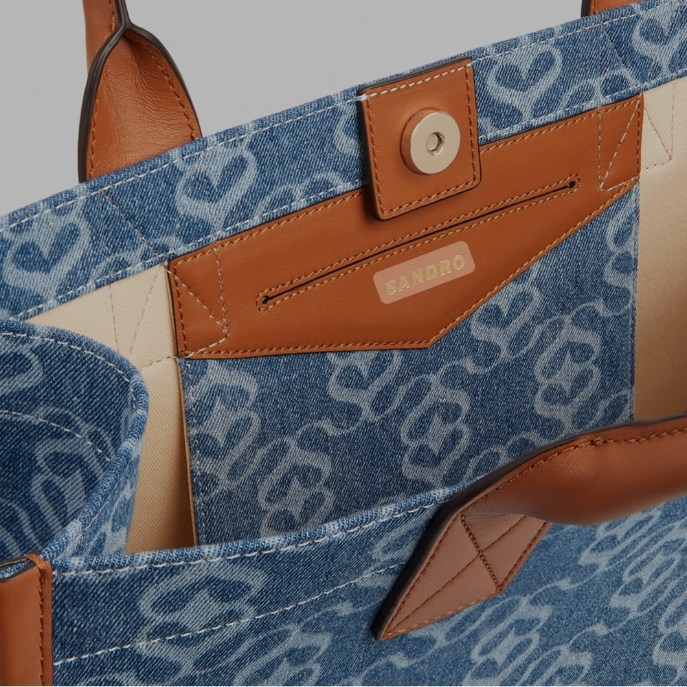 Sandro
Women’s Denim Tote  Bleu Jean
Top handles